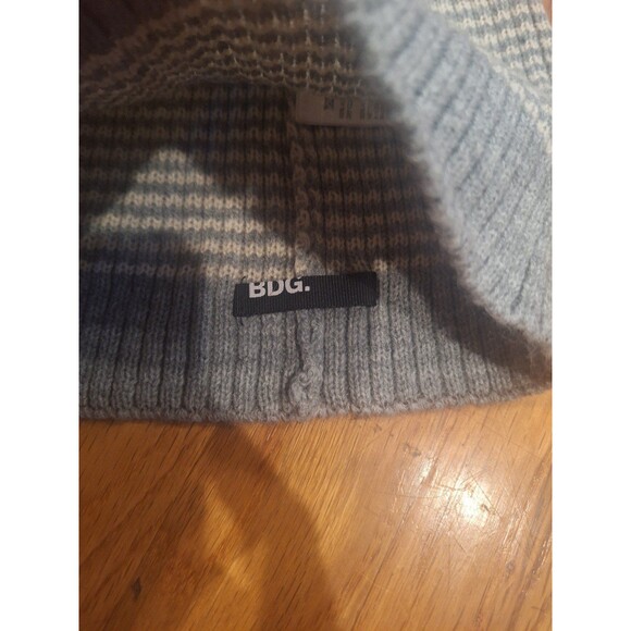 Womens Winter hats bundle - Picture 2 of 5